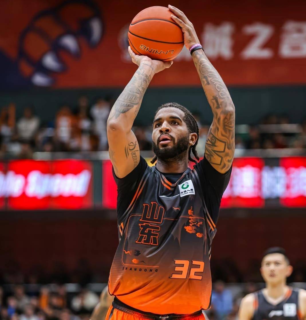 今晚浙江稠州备战意大利杯集结日多伦多猛龙备战CBA季后赛，今晨迈阿密热火备战意大利杯直接炸裂